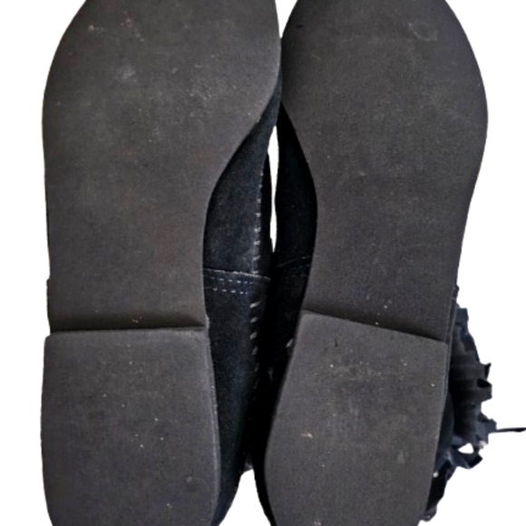 ๐ฃ Vintage 80's Minnetonka Moccasin Suede Black Fringe Boots Size 7๏ธโฃ ๐ Comfy - Picture 3 of 6